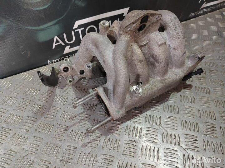 Впускной коллектор Opel Astra G Z16SE