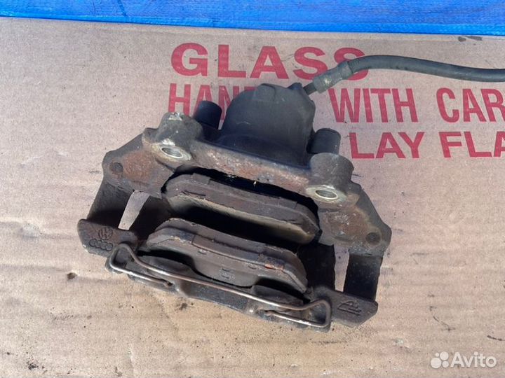 Суппорт передний правый Volkswagen New Beetle PQ34