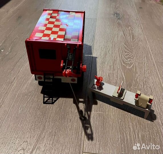 Игрушка автомобиль