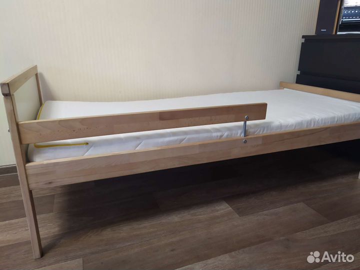 Детская кровать IKEA с матрасом