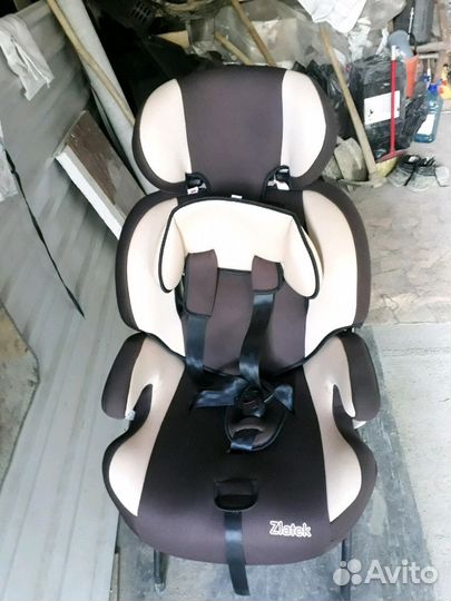 Продам детское кресло, коричневое