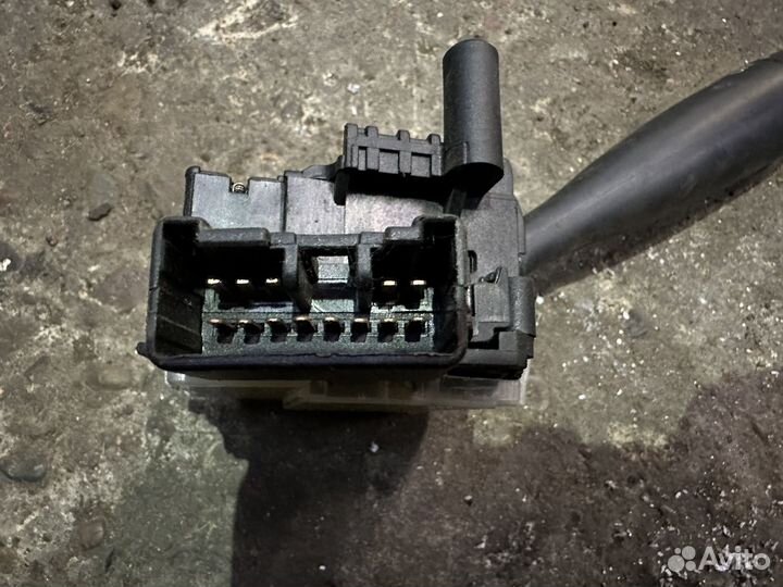 Переключатель поворотов Toyota Corolla E120