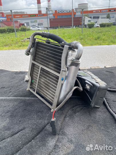 Масляный радиатор АКПП Mercedes W212 E63 AMG