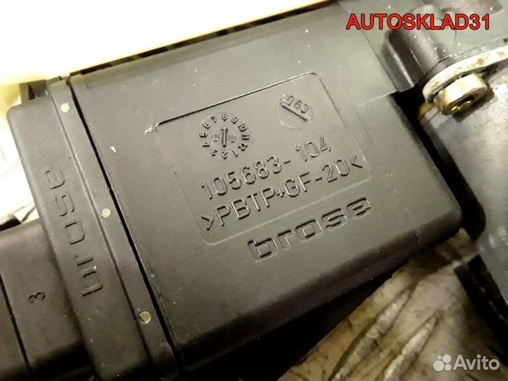 Стеклоподъемник передний правый Mitsubishi Carisma