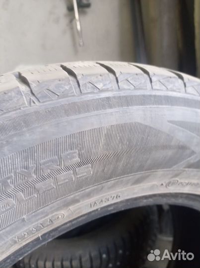 Dunlop SP Endura 235/65 R17 19C