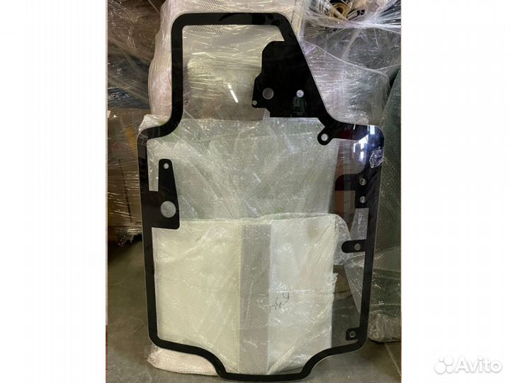 Стекло заднее Sumitomu