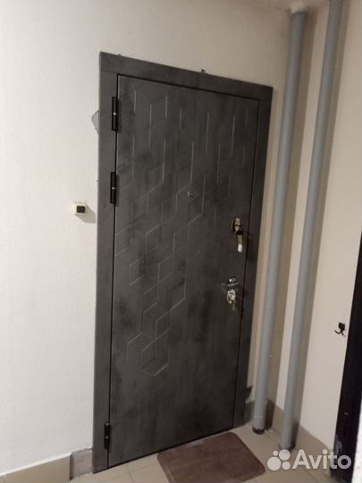 Дверь входная металлическая