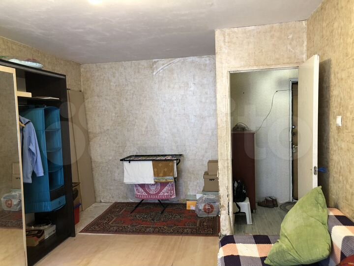 Доля в 1-к. квартире, 32,7 м², 1/5 эт.