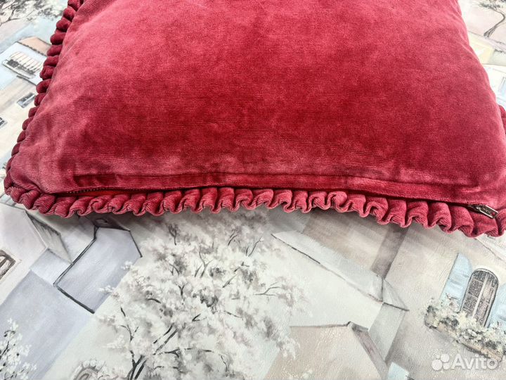 Наволочка декоративная бархатная малиновая 40*40