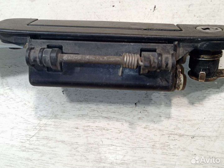 Ручка двери передняя правая Audi 100 С4