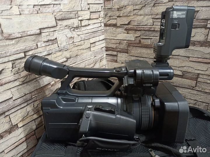 Видеокамера sony HDR-AX2000E