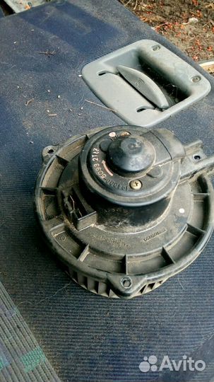 Моторчик печки Mitsubishi RVR 1998 г