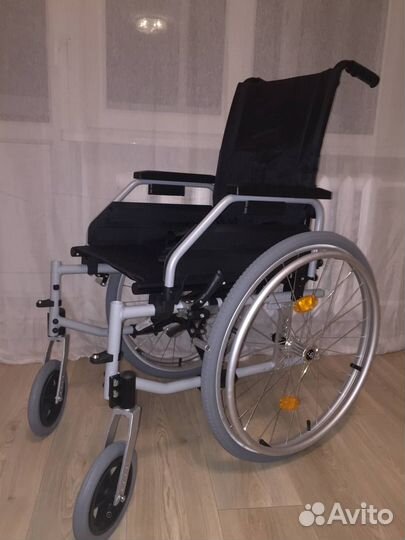 Инвалидная коляска новая