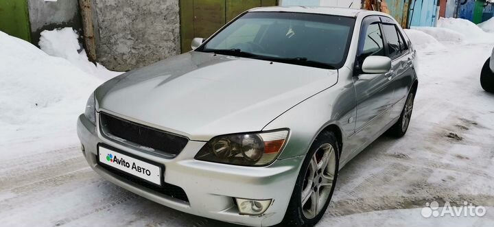 Toyota Altezza 2.0 AT, 2001, 368 000 км
