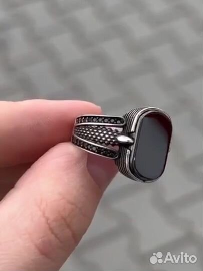 Серебряное кольцо