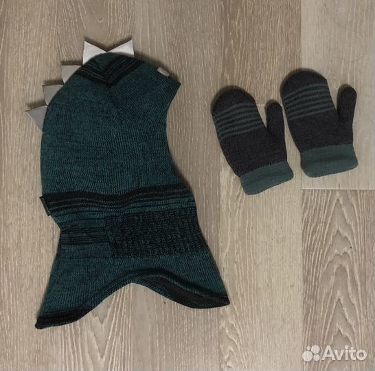 Зимняя шапка шлем с варежками