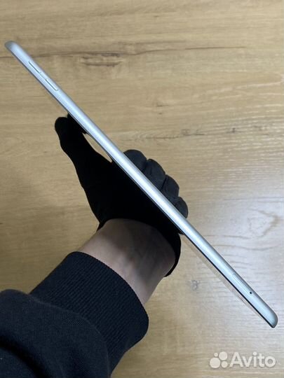 iPad 6(2018) Silver 32GB WiFi+Sim акб 93