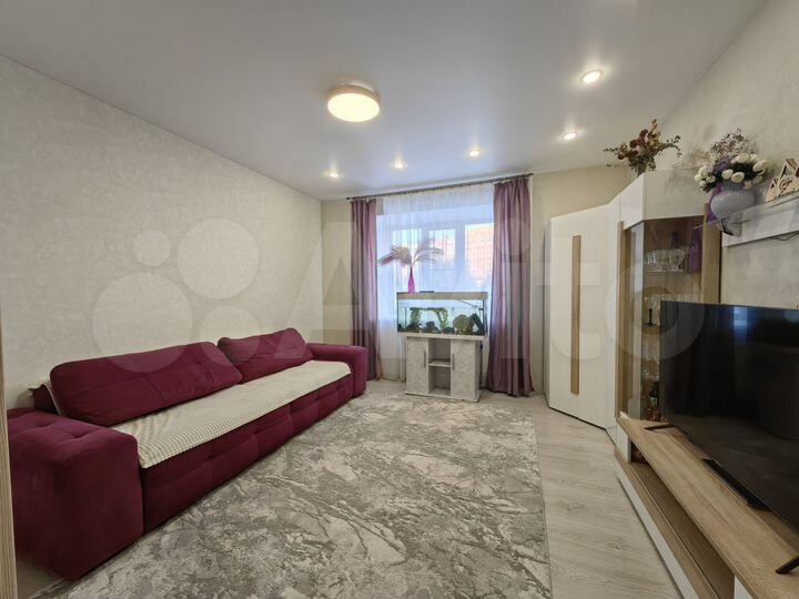 2-к. квартира, 64 м², 1/10 эт.