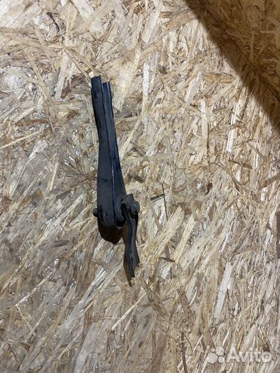 Задняя опора двигателя Skoda Octavia A7 13-21