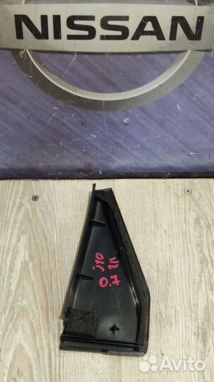 Накладка молдинг двери Nissan qashqai J10 Лев