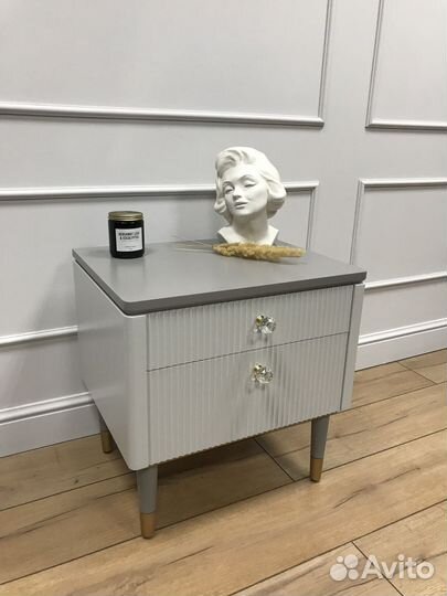 Тумба прикроватная Monro