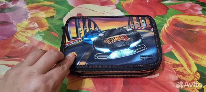 Пенал школьный новый