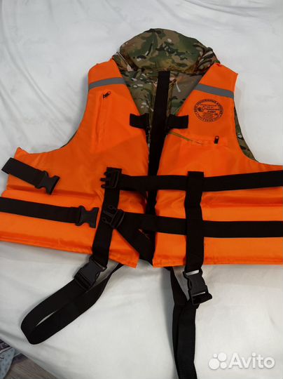 Спасательный жилет