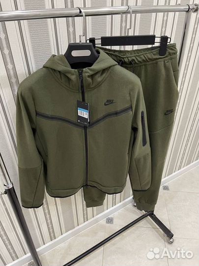 Спортивный костюм Nike Tech Fleece