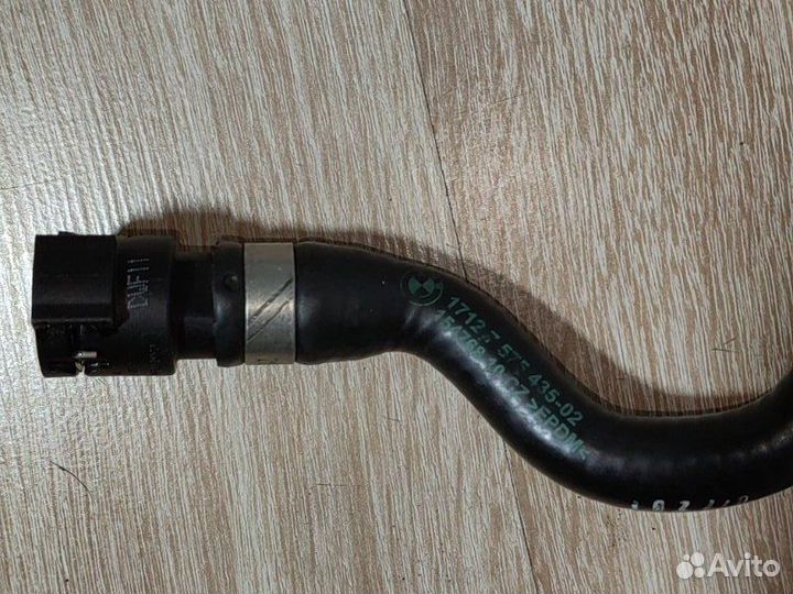 Шланг системы охлаждения Bmw 5 F10 N63B44 2011