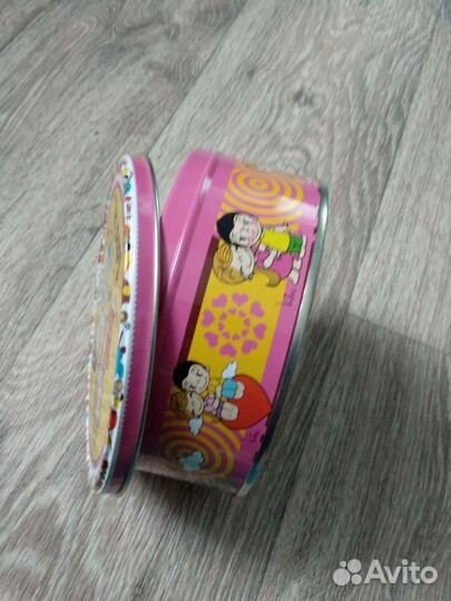 Жестяная коробочка