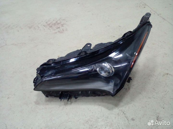 Фара левая Lexus NX 2017 год Led