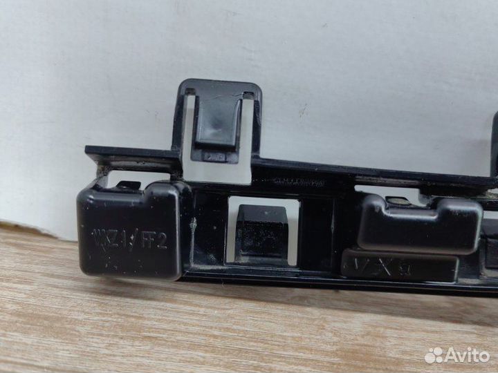 Кронштейн крыла правый Bmw 3 F30 N55B30 2013