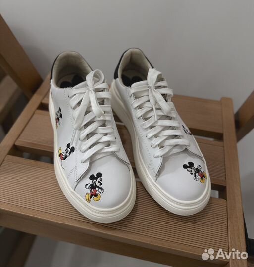 Кроссовки Moaconcept x Disney