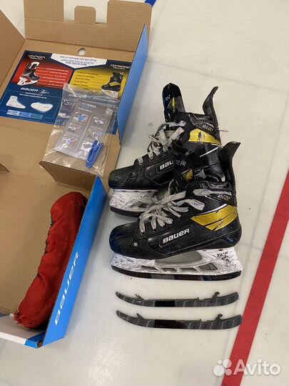 Хоккейные коньки bauer