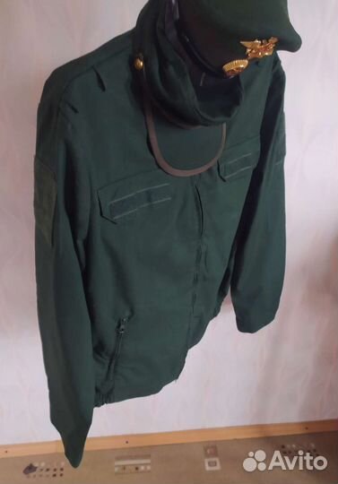 Форма офисная зеленая