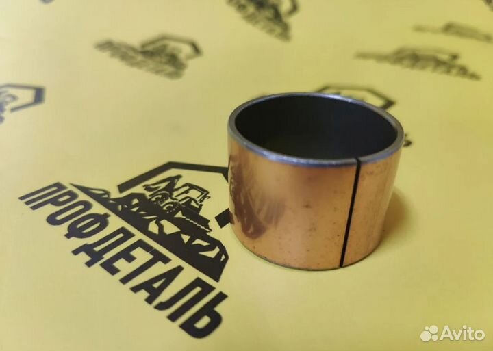 1537622C1 Втулка полуоси для экскаватора погрузчик