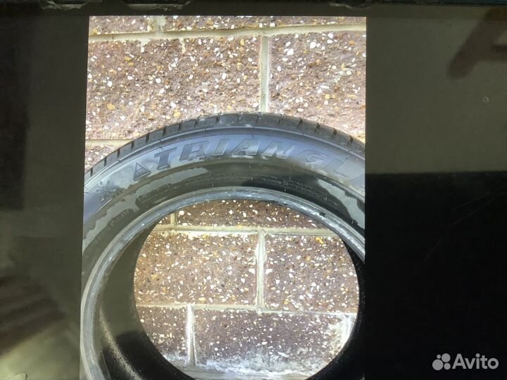 Triangle Snowlink TWT02 225/60 R18 104V