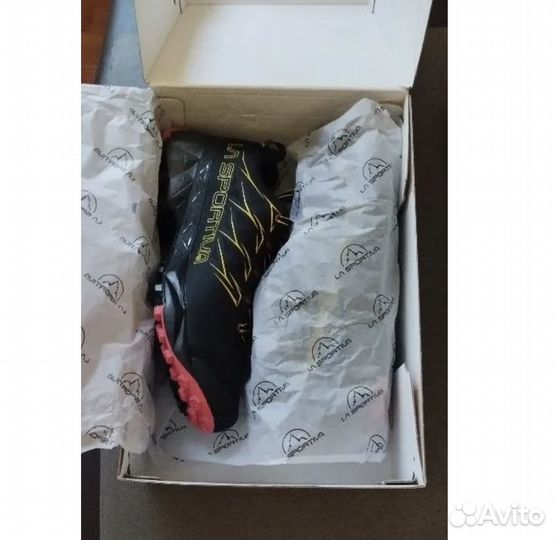 Кроссовки La sportiva Akyra новые