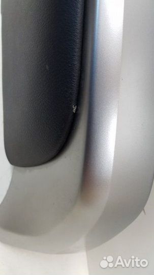 Обшивка салона передняя правая Toyota Land Cruiser