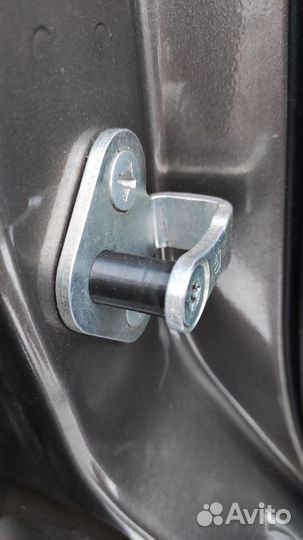 Демпферы замков дверей