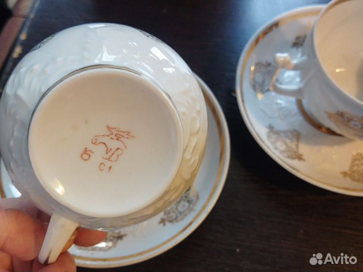 Лот из двух чайных пар ранние вербилки