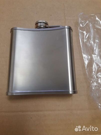 Фляжка карманная