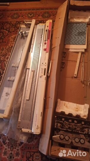 Вязальная машинка toyota KS 858 однофантурная