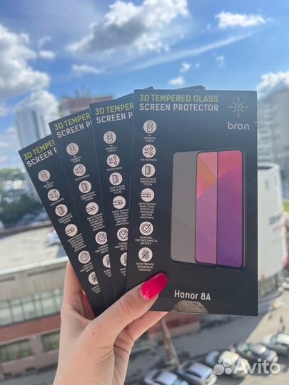 Защитное 3D-стекло для смартфона и чехлы