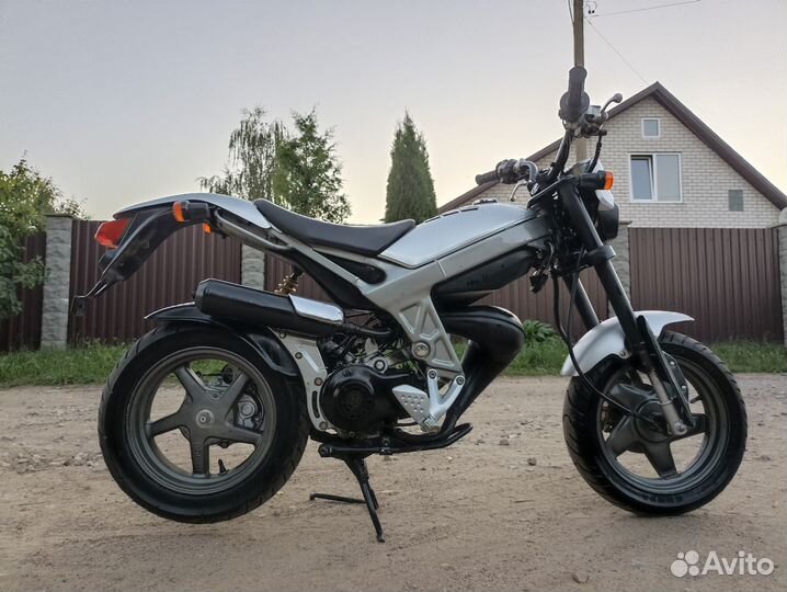 Suzuki Street Magic 50