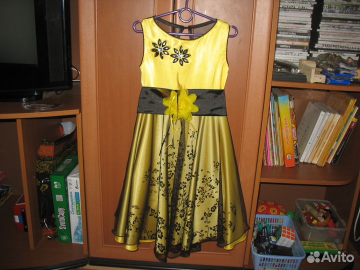 Платье нарядное