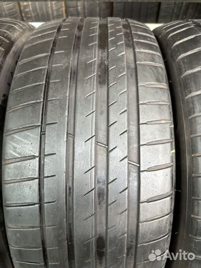 Michelin Pilot Sport 4 235/45 R18 98Y