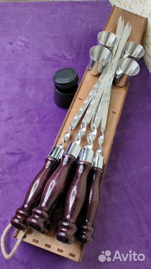 Набор подарочный шампуров в чемодане