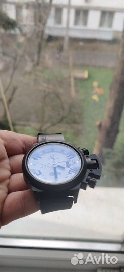 Продаю часы Welder