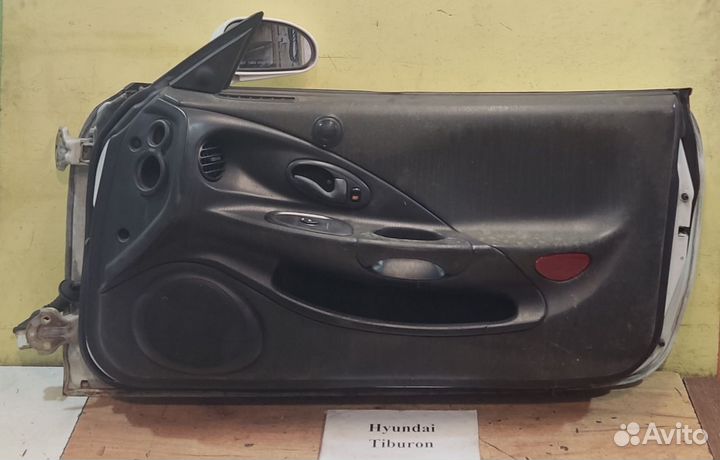 Дверь передняя Rh Hyundai Tiburon, 1997г
